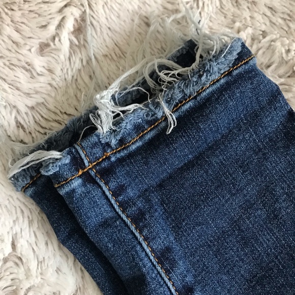 Distressed jeans - Picture 3 of 4